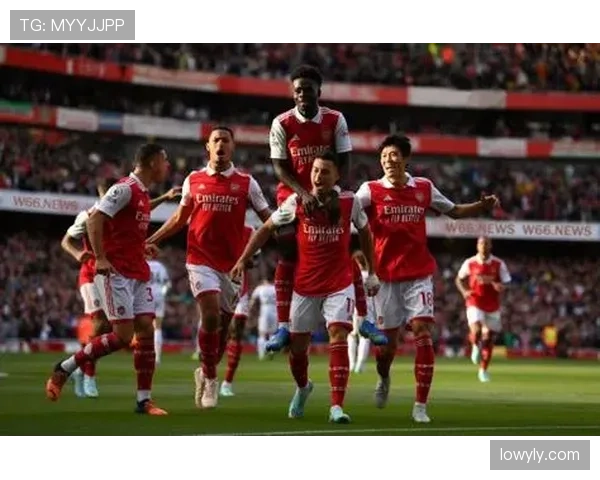 奥利塞与萨卡：英超右边锋的终结效率与进攻参与机制对比