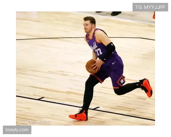 战术犯规的判罚标准：何时构成黄牌级别的故意犯规？